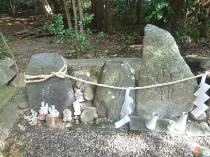 忍山神社22.JPG